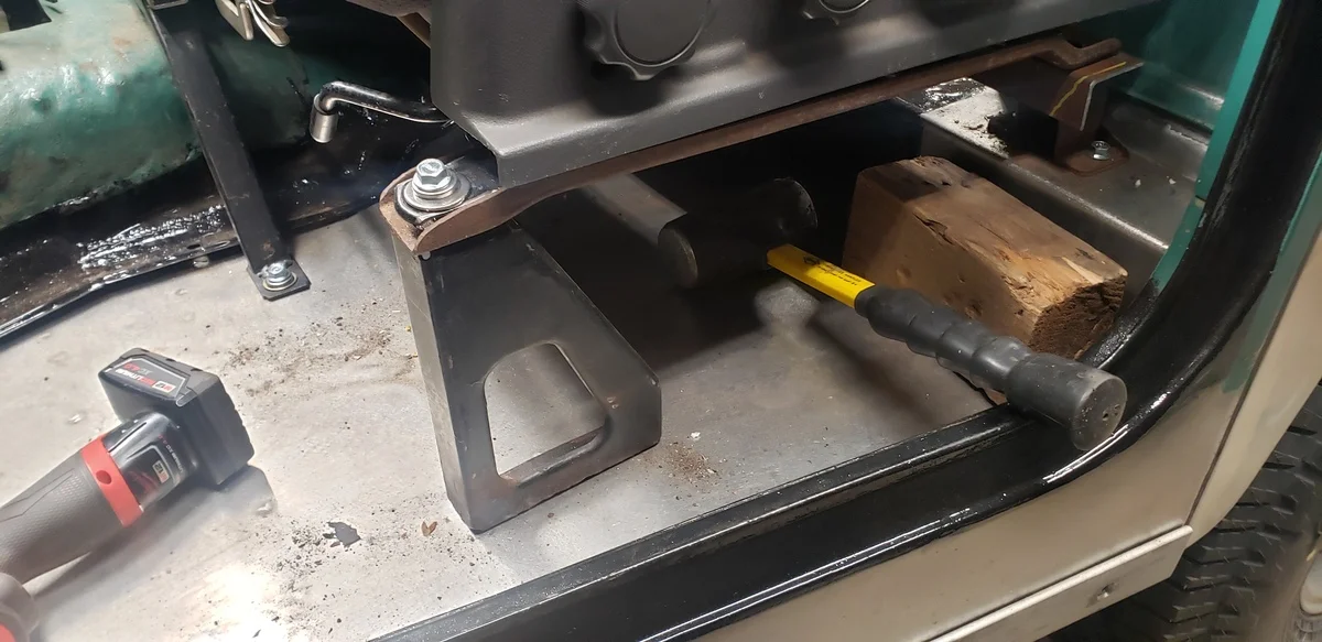 Custom FJ40 Seat Conversion-66.webp
