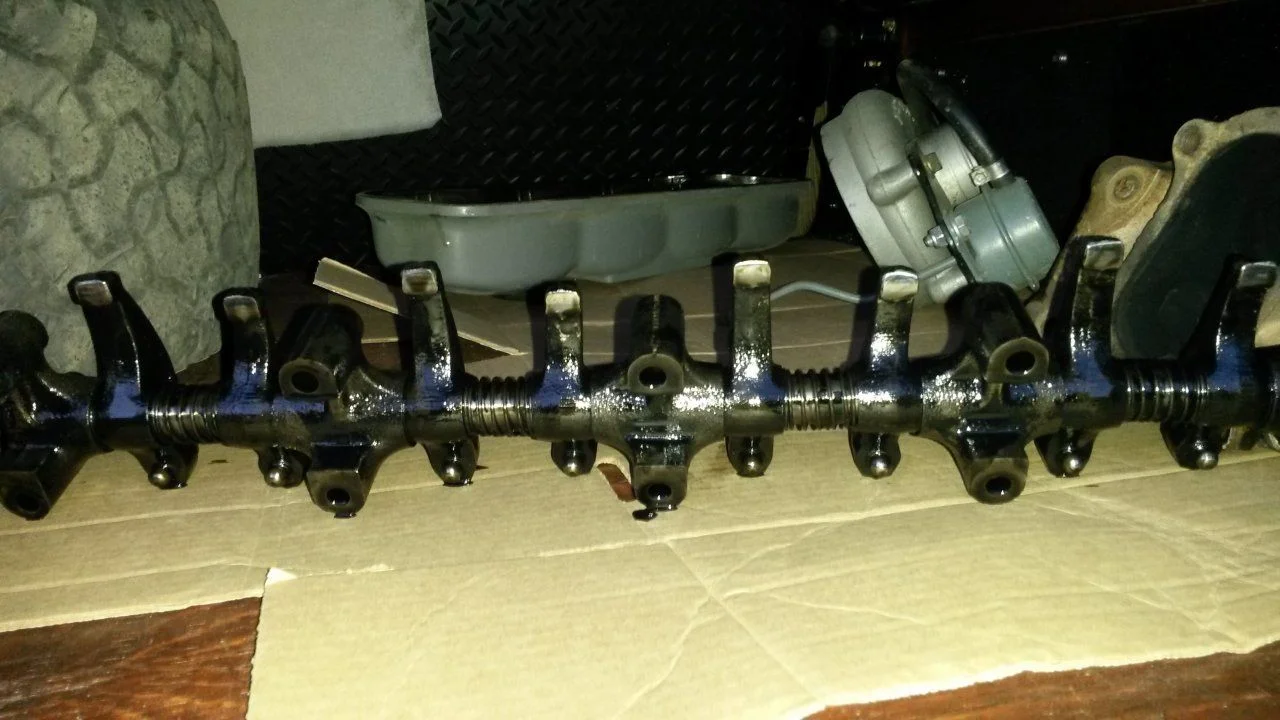cylinder head refresh disassembly (rocker arms) 6.webp