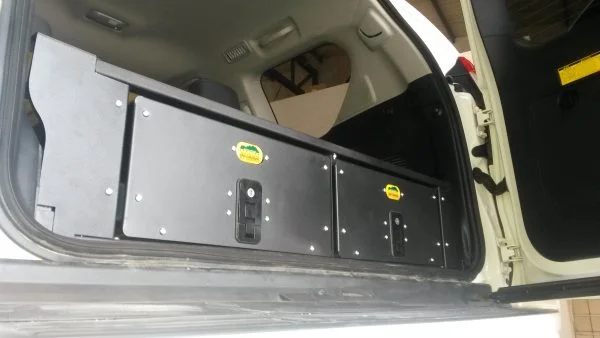 D158-Prado150-Savute-Twin-floor-mount-2-600x338.jpg