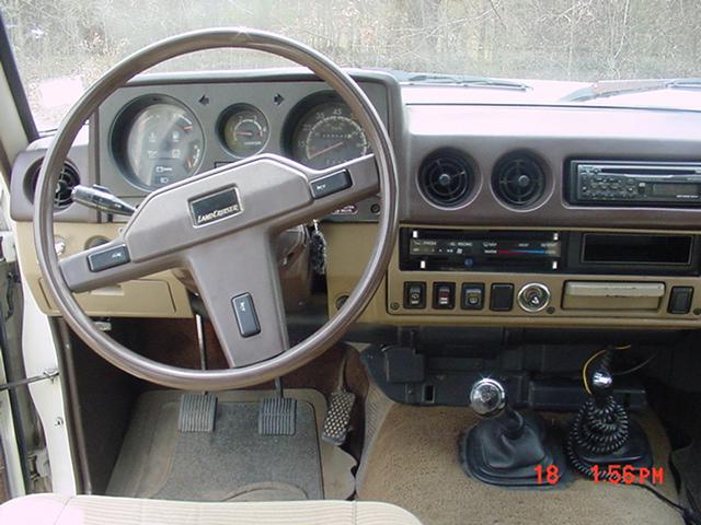 Dash2S.JPG