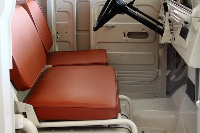 dave62closeseatsnice.webp