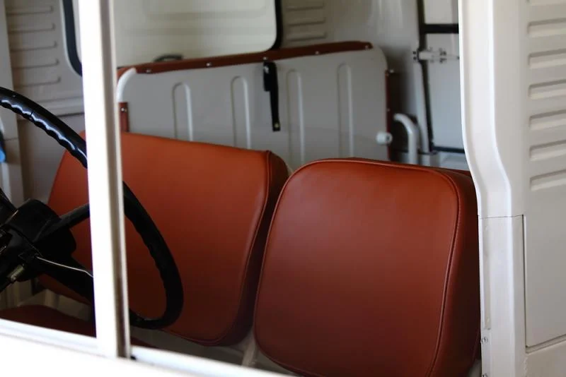 dave62seatstrhoughwindow.webp