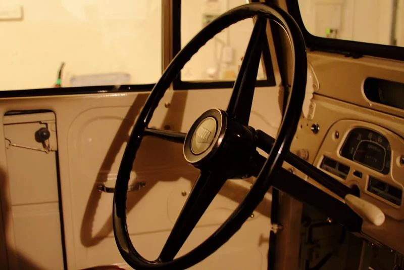 dave62steeringwheelhorn2.webp
