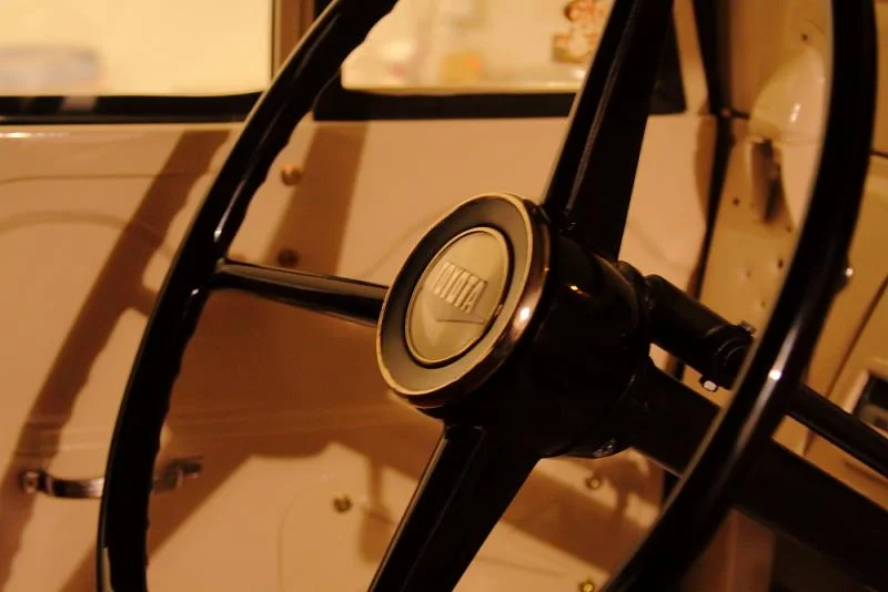 dave62steeringwheelhorn4.webp