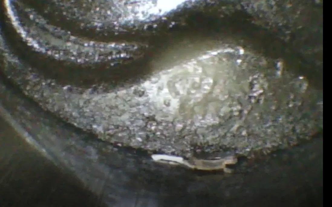 Debris in Cylinder.webp