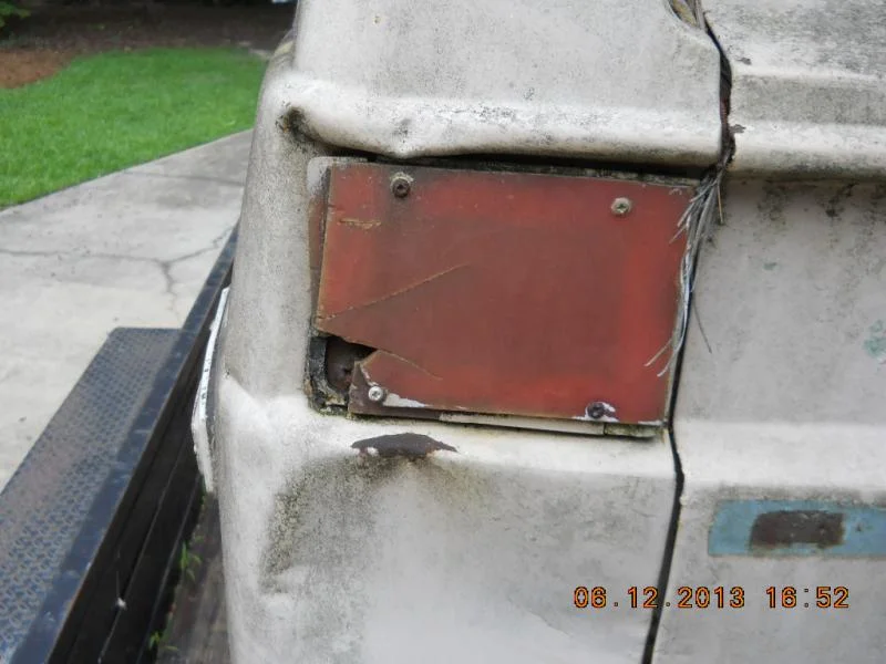 dent over rear tailight -6-12-2013 (21).webp