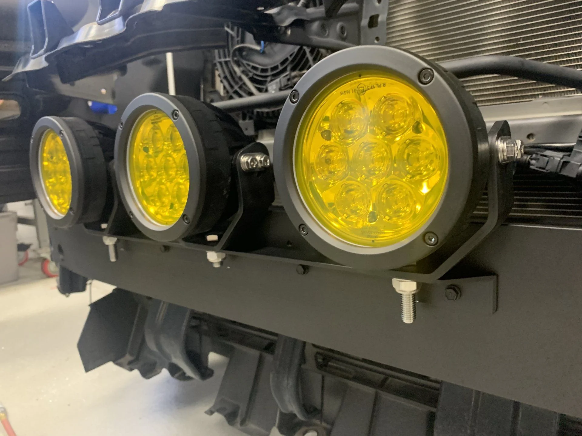 Front and rear fogs, in a way I haven’t seen before... | IH8MUD Forum