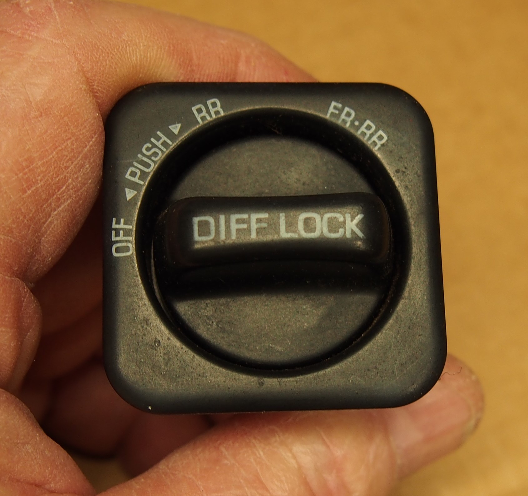 Diff lock switch.JPG
