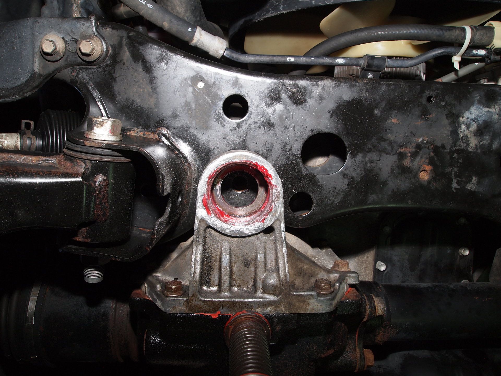 Differential frt bushing (1).JPG