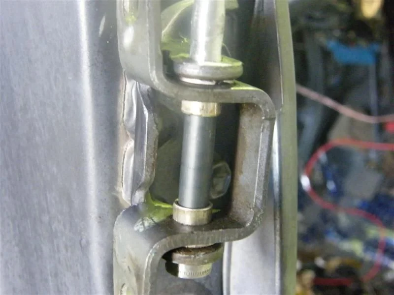 door hinge not cut (Medium).webp