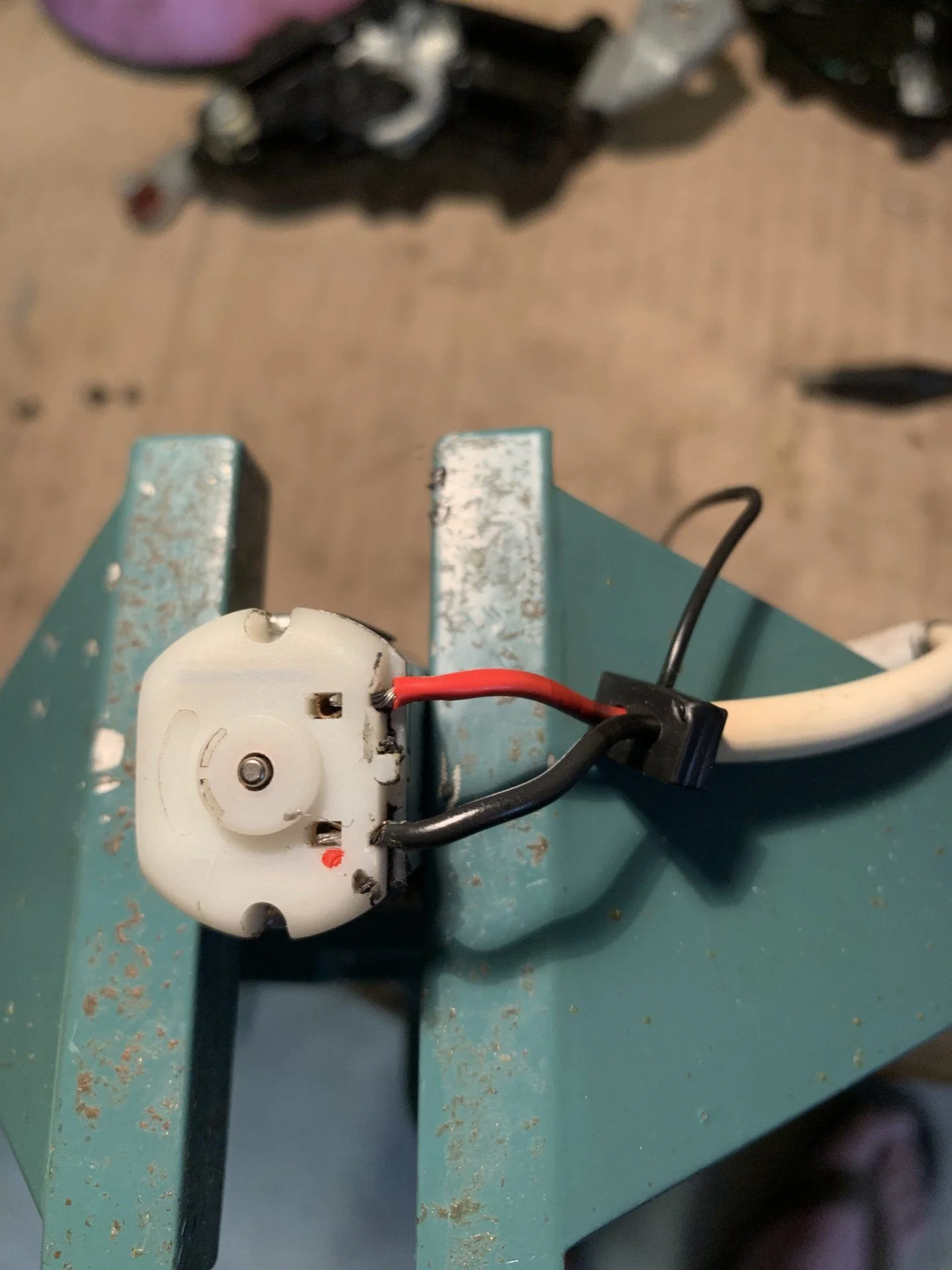 door lock motor connections.jpg