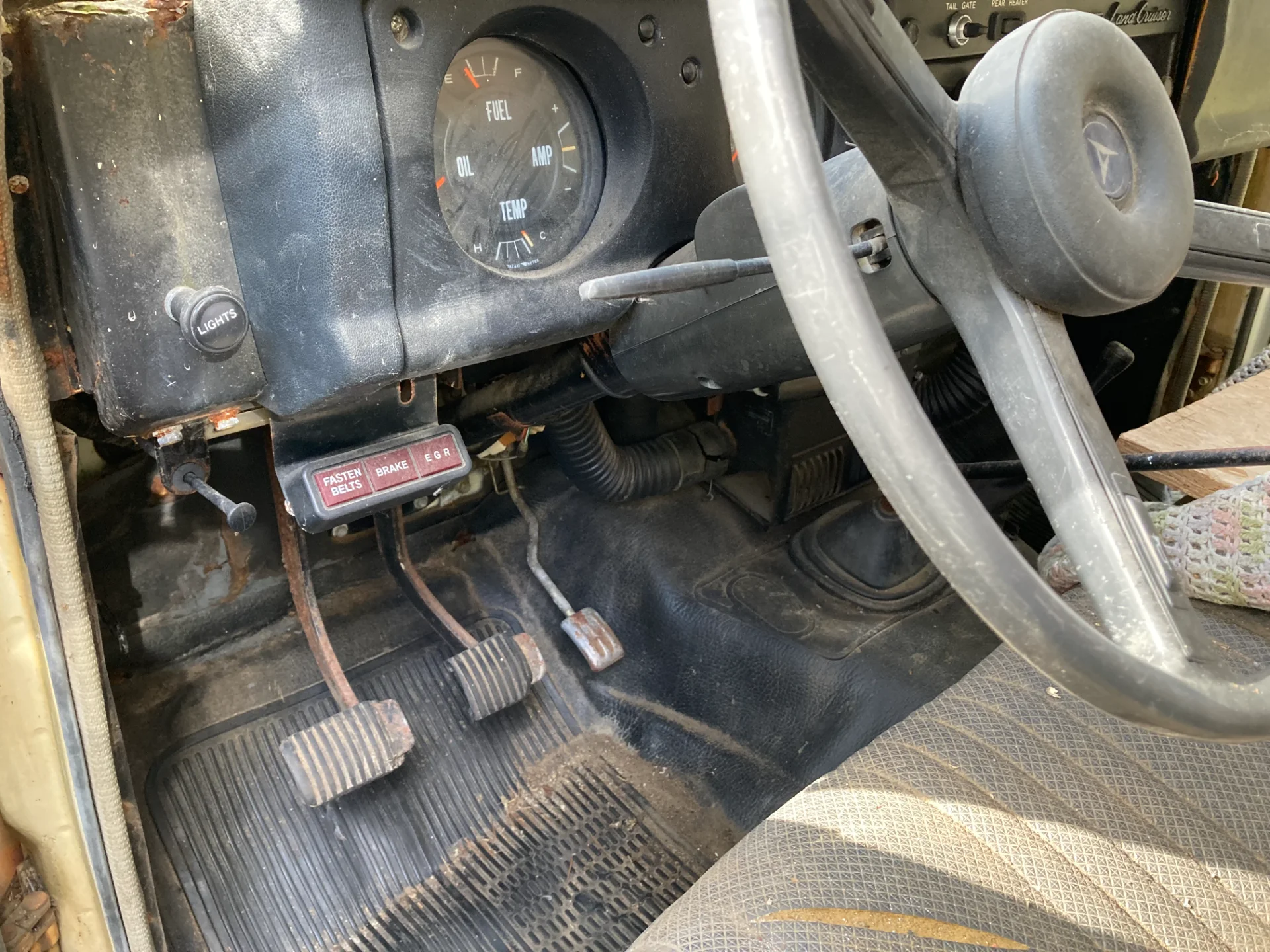 Driver console - underneath.webp