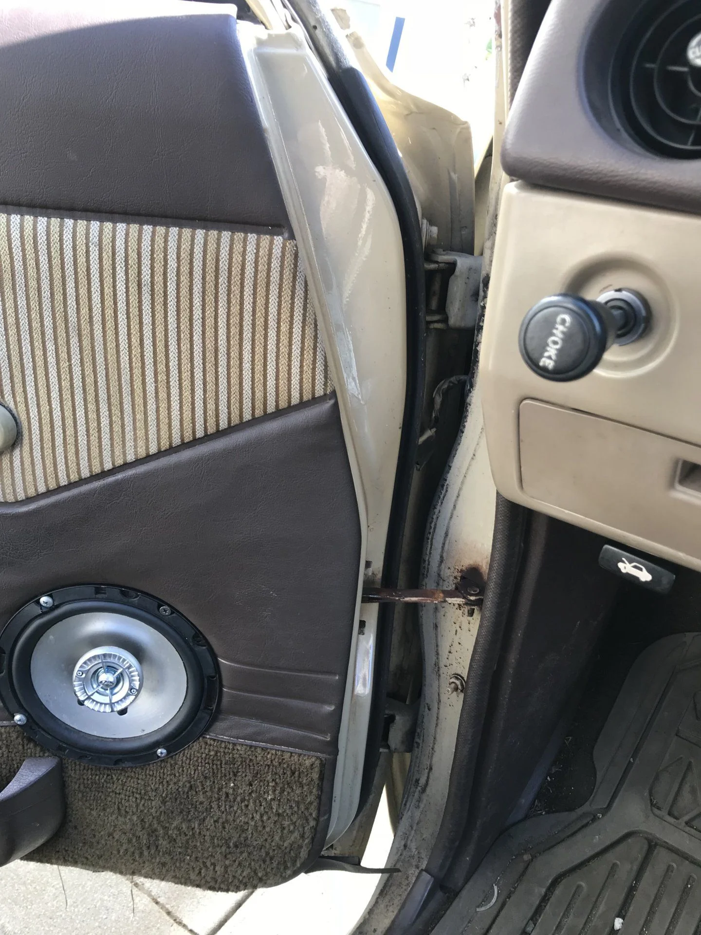 driver_doorint.webp