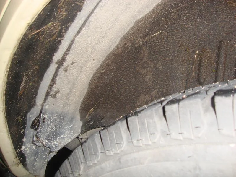 DrvrSide_RearWheelWell.webp