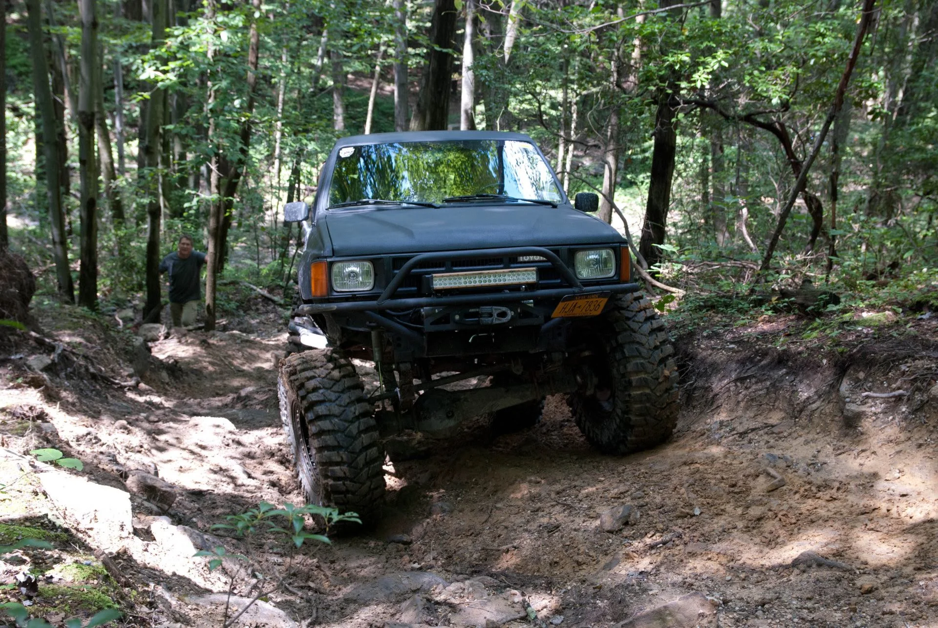 2003250