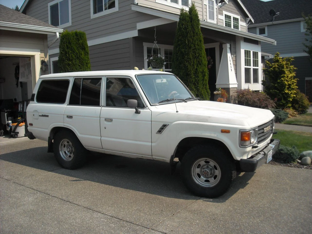 1984 FJ60 in Bonney Lake, WA