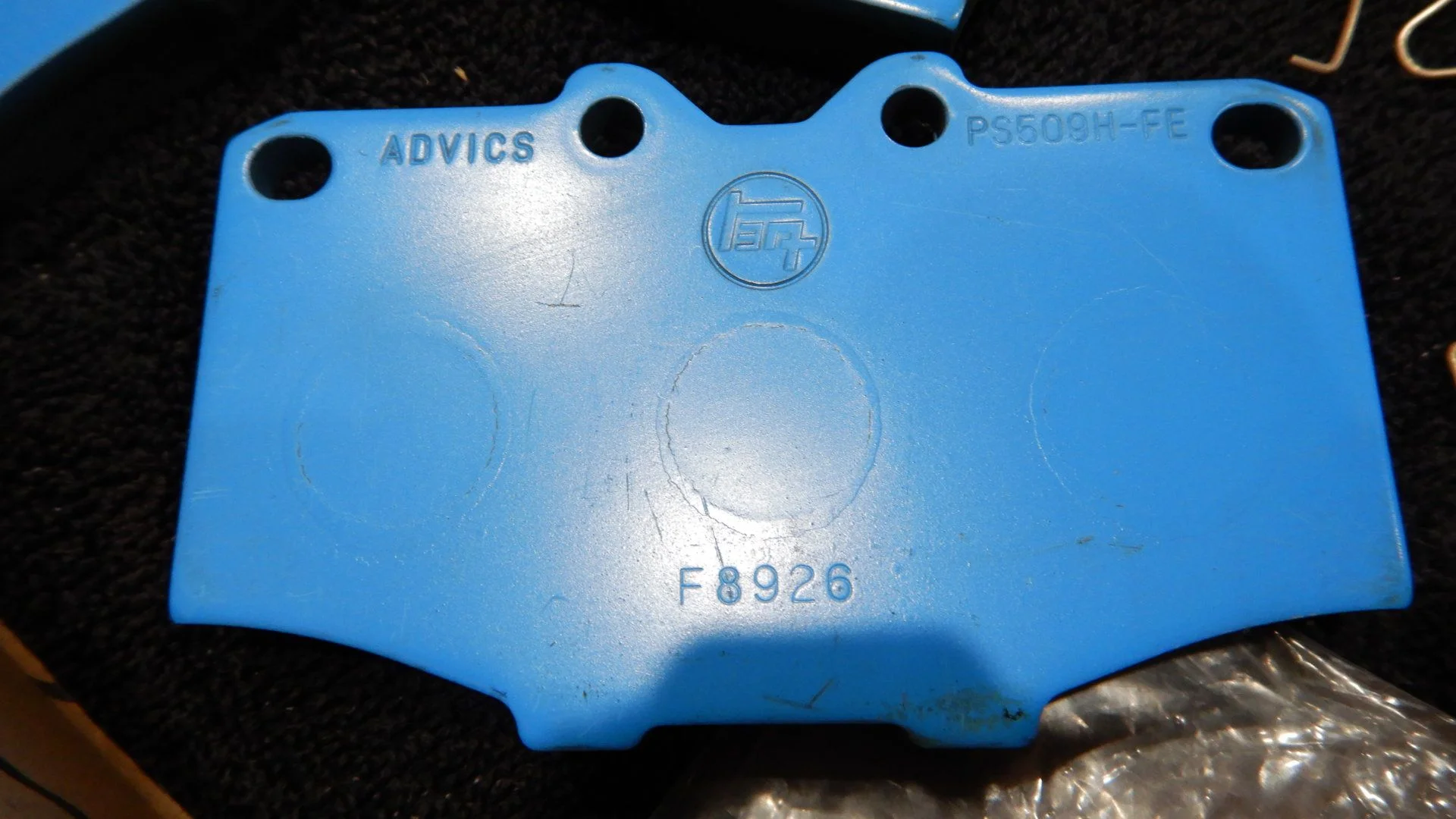 1916408