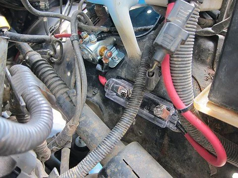 dual battery silinoid.webp