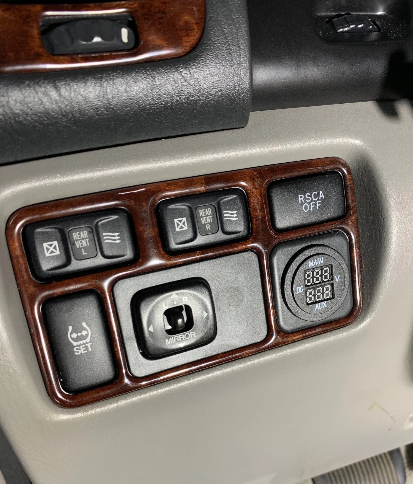 dual v gauge.jpg
