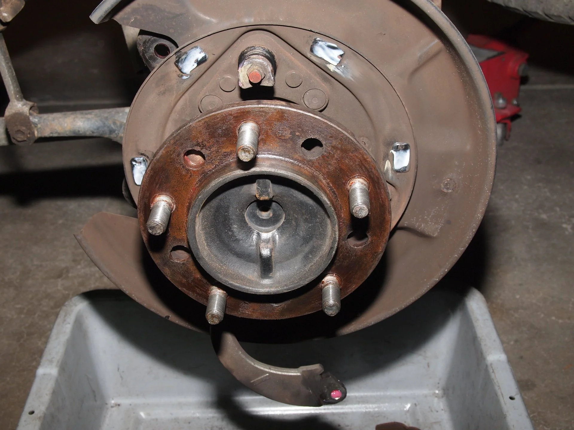 E-brake shoes (3).JPG