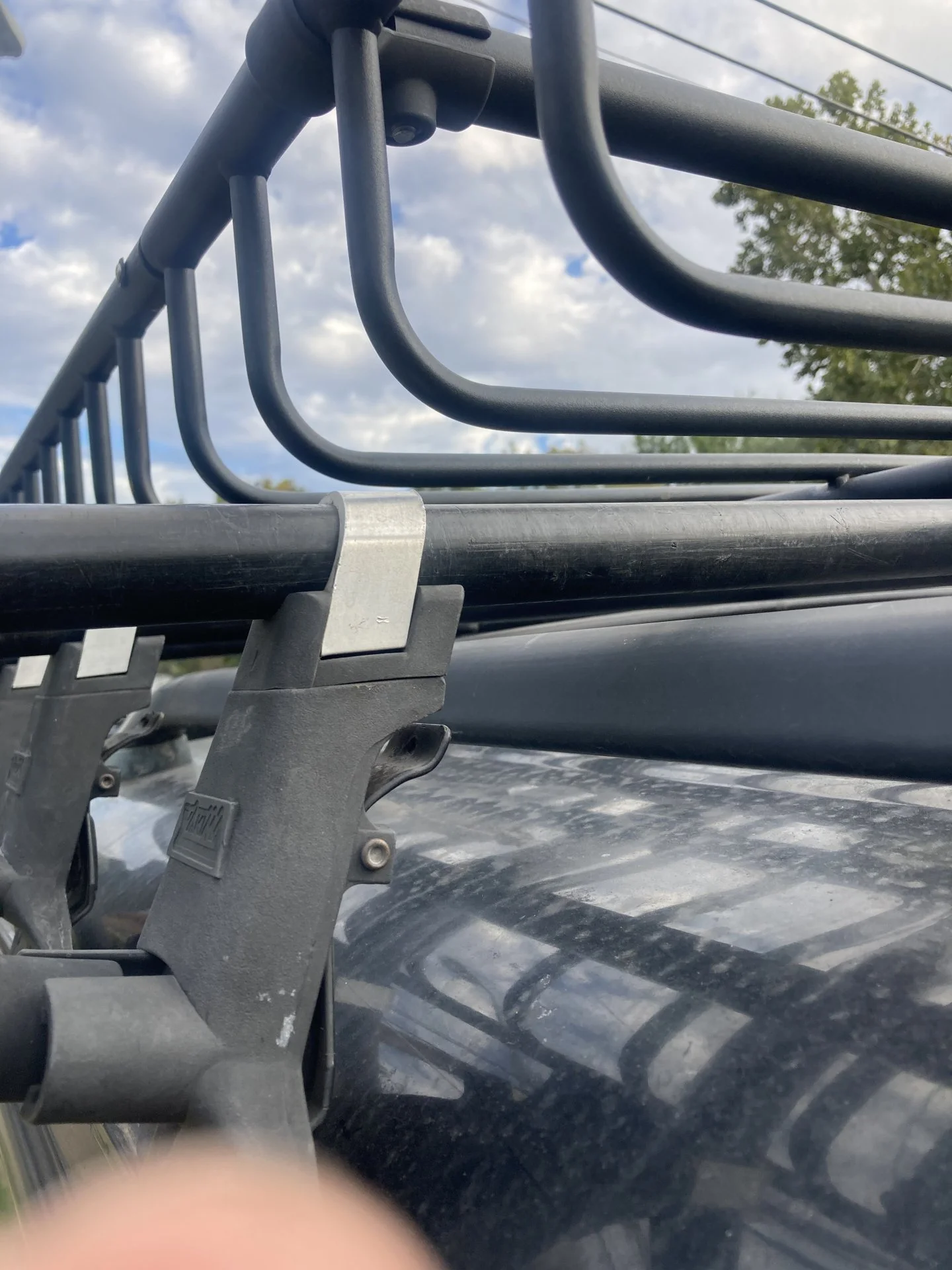 mounting NAPA awning on round bars with yakima roof rack? | IH8MUD Forum