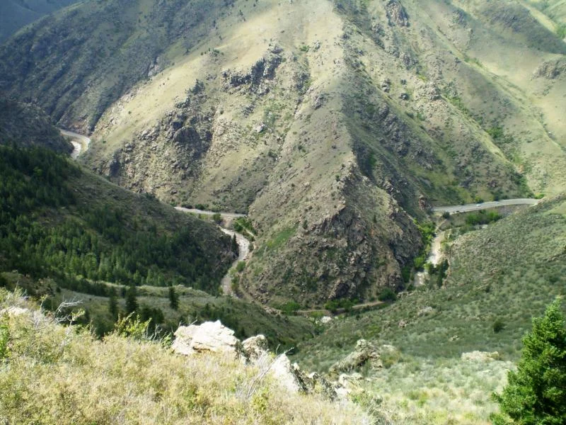 E_Highway 6 tunnel.webp