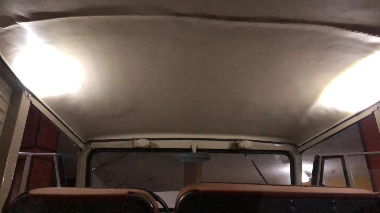 Early_FJ40_Interior_Light.webp