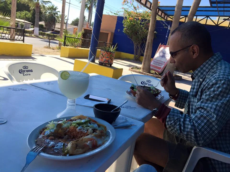 eating food1.webp