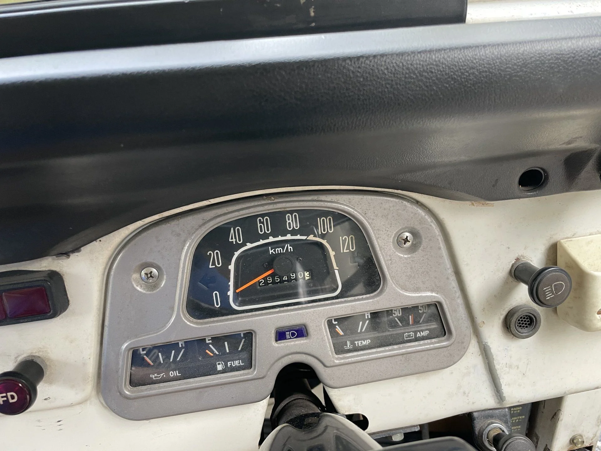 ED1E7486-1AC7-42A9-A8DA-BB823C8F9645.webp