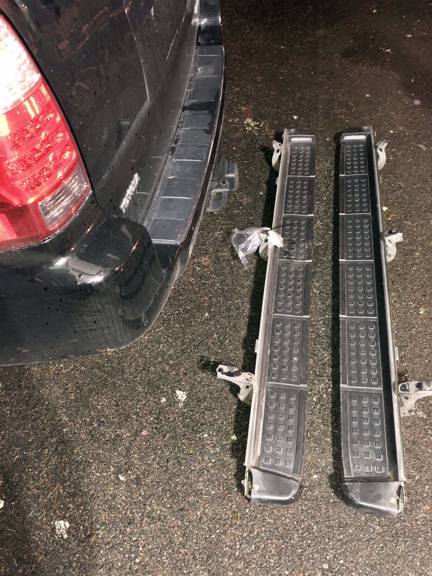 Parting Out Seattle 4th gen 4Runner running boards for sale. IH8MUD Forum