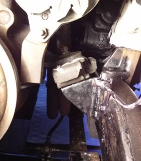engine-bracket-installed-lf.webp