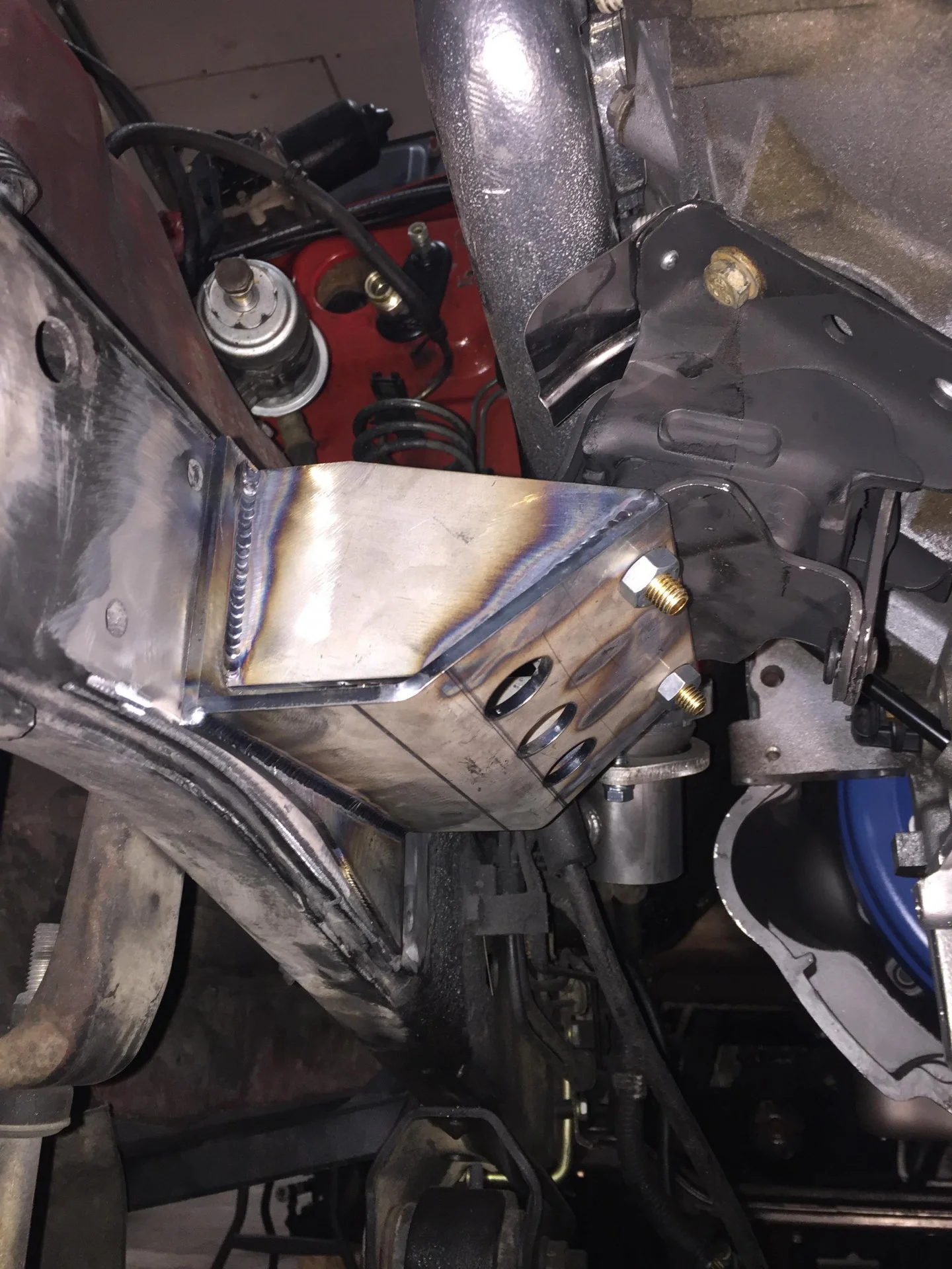 engine mount 3.webp