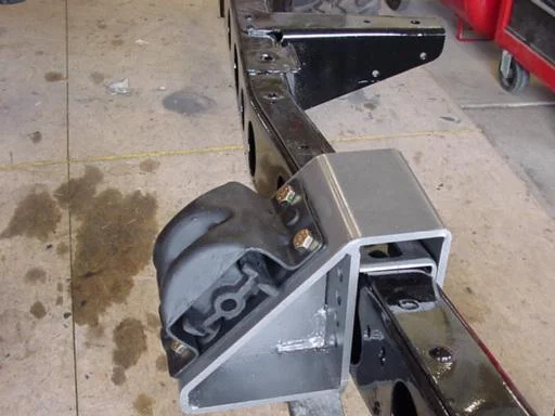 engine mount.webp