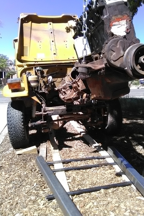 engine pull.jpg