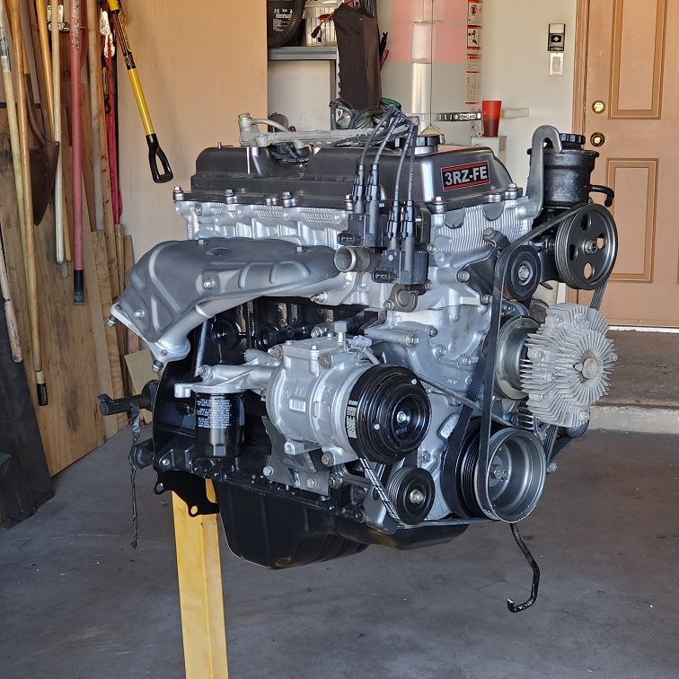 Engine Right side-sm.jpg