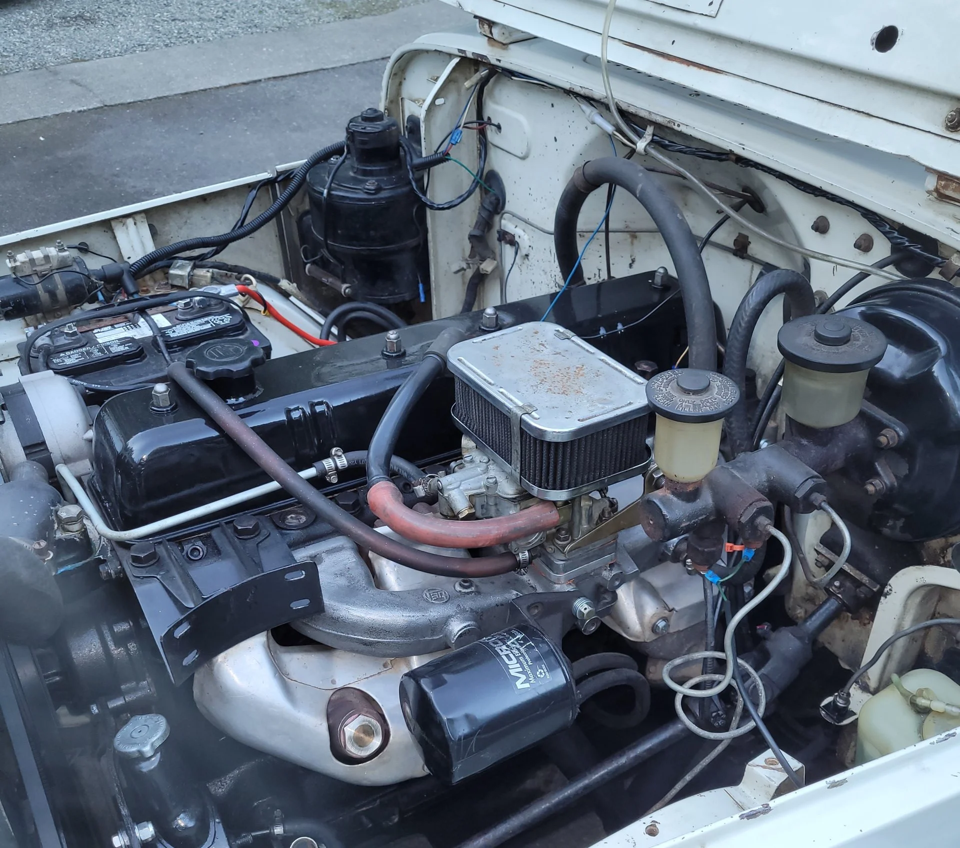 Engine with heat sheilds.webp