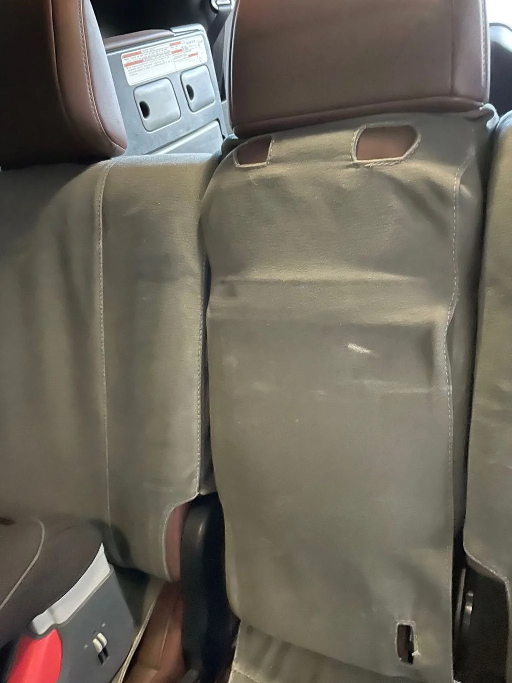 Escape gear center rear seat portion.webp