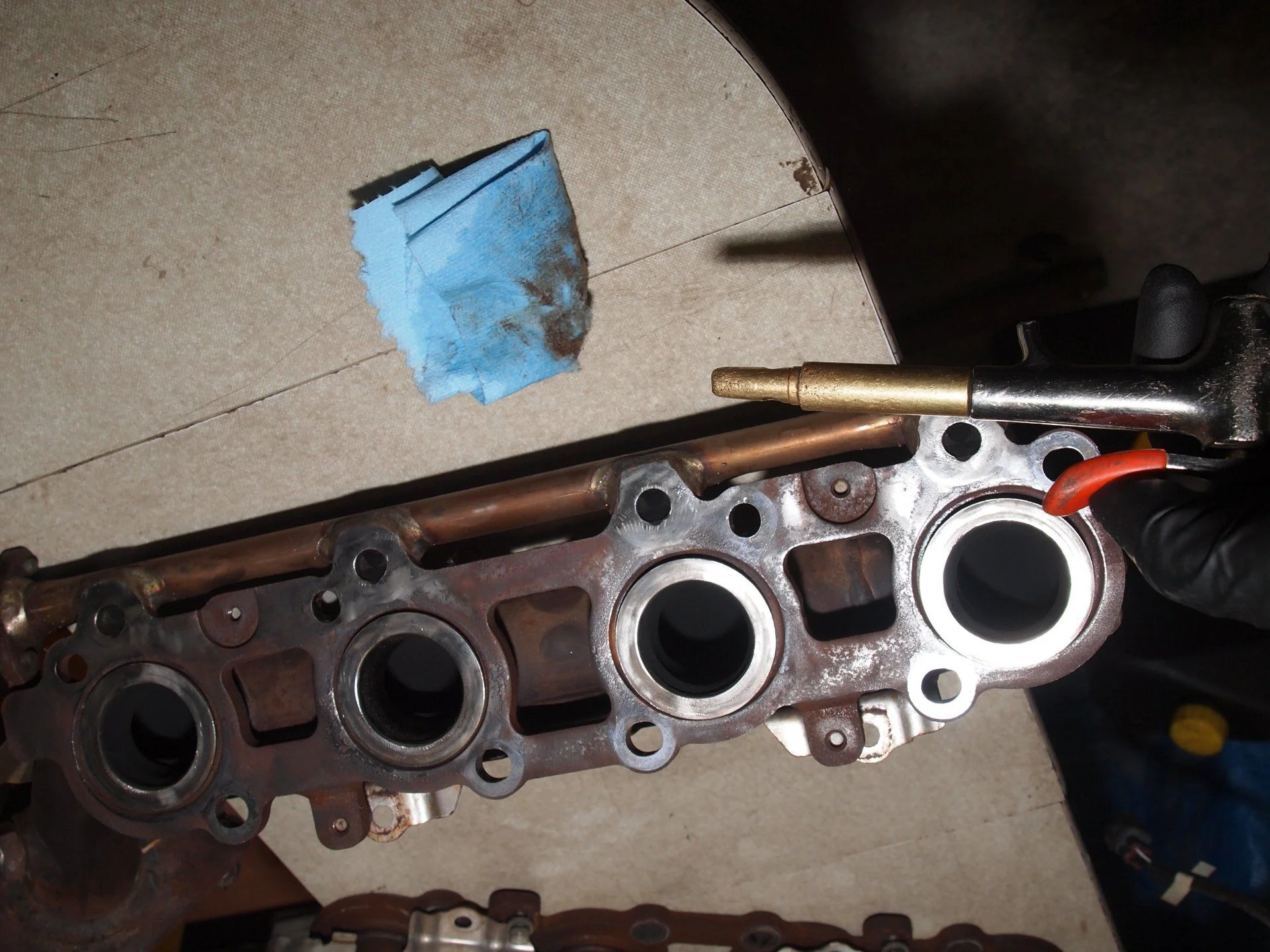 Exhaust manifold install (3).JPG