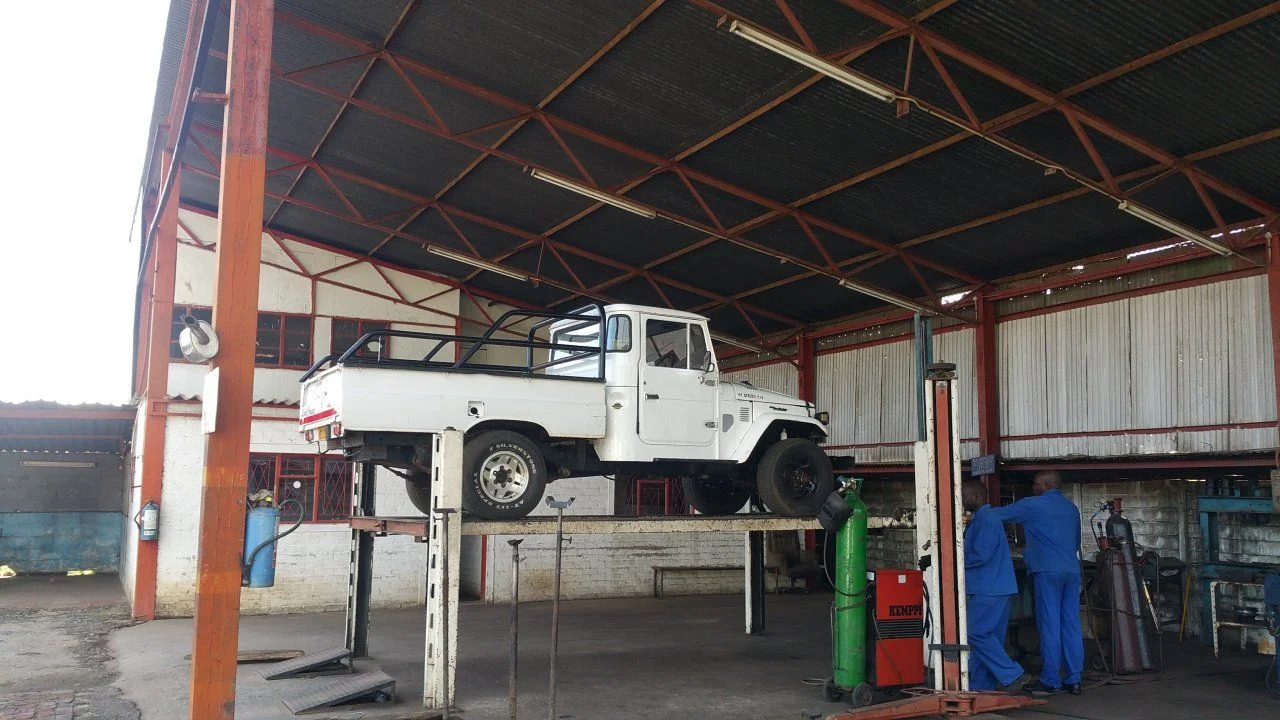 exhaust shop.webp