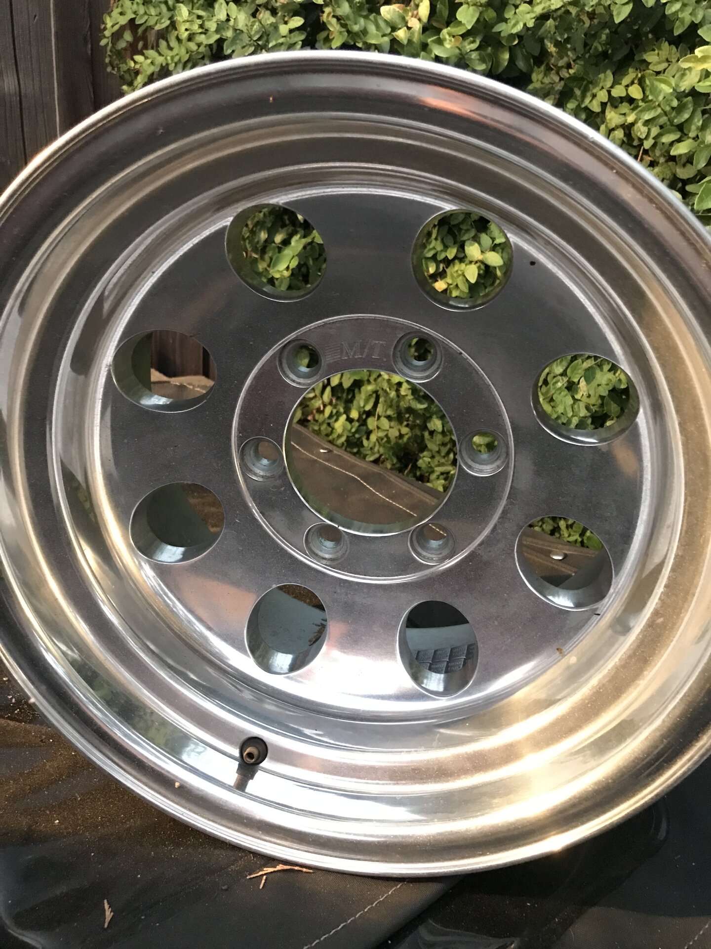 Mickey Thompson Canyon Polished Wheels 5x5.5 - 15x8 -22