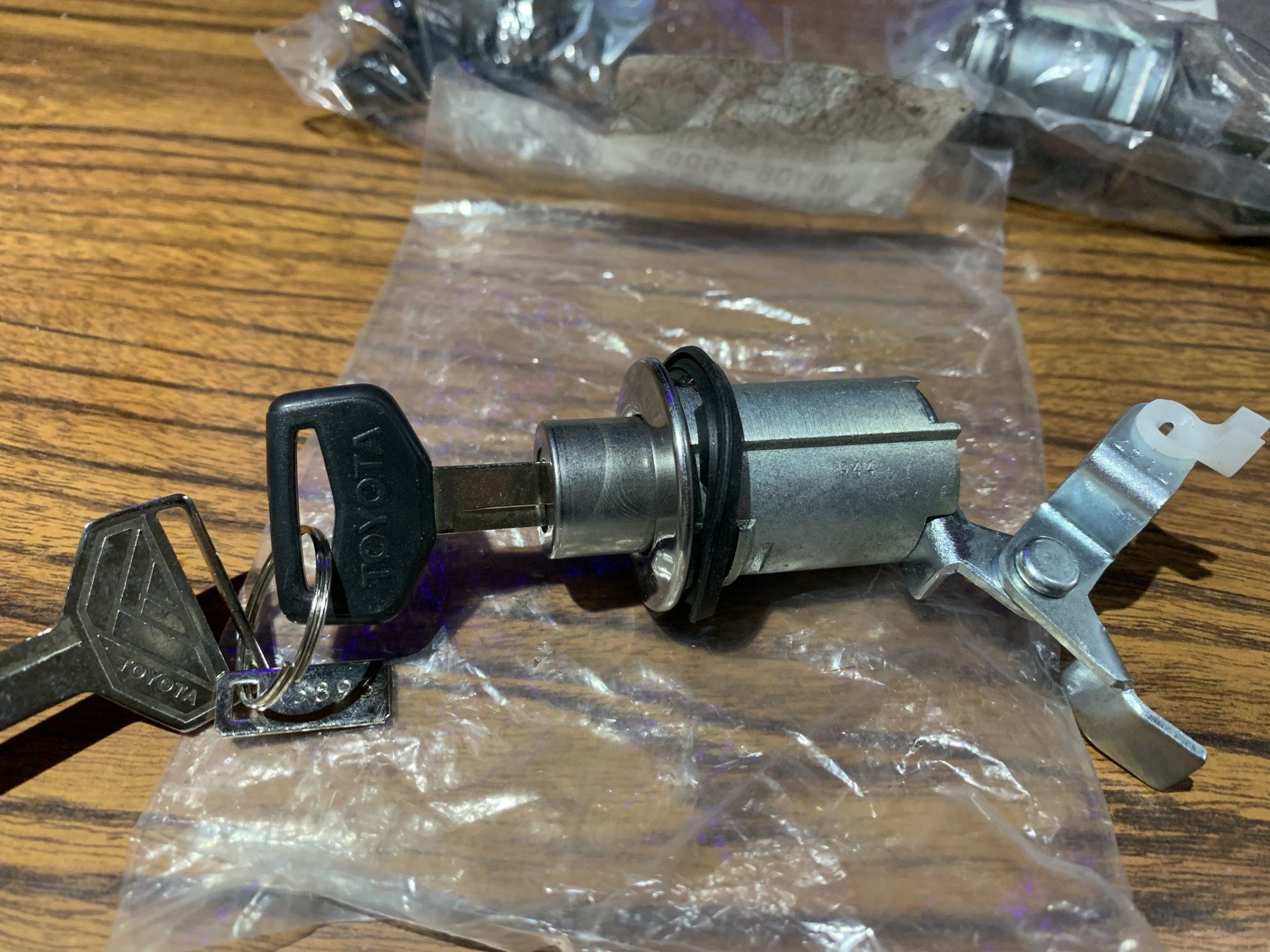 Rear hatch lock spins freely, no key required... IH8MUD Forum