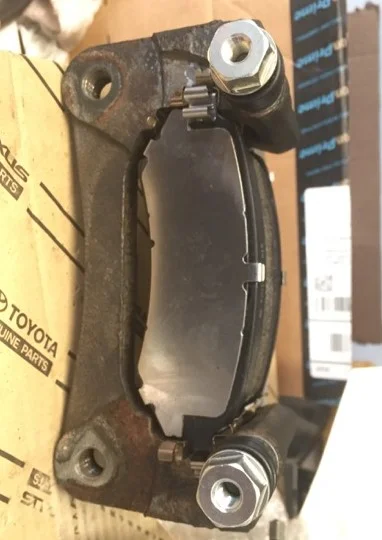 Factory setup, Inner shim & wear indicator.webp