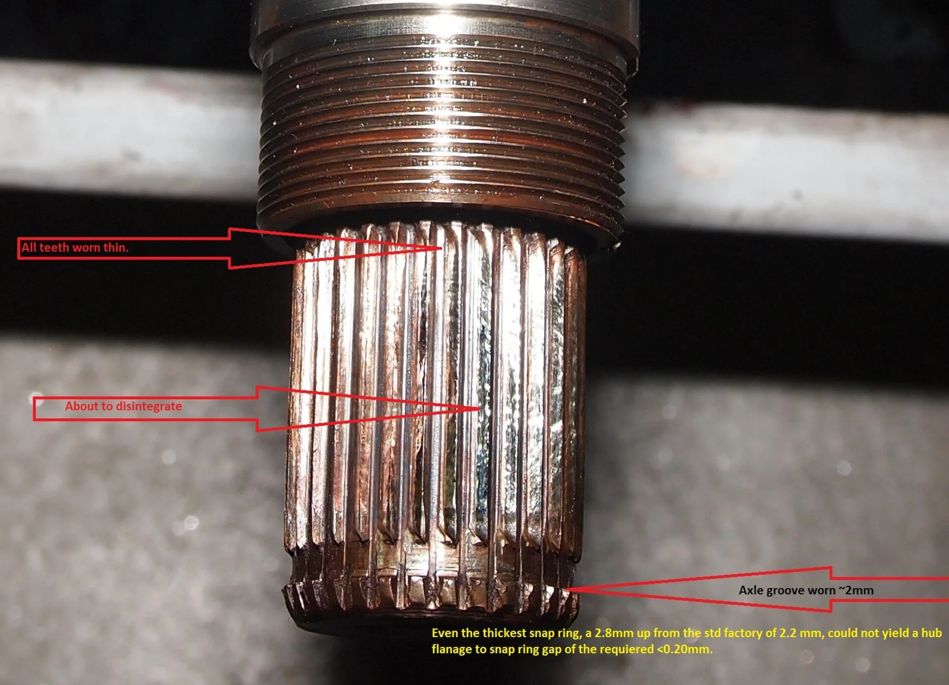FDS 04LC 210K bad axle snap ring goove DS.webp