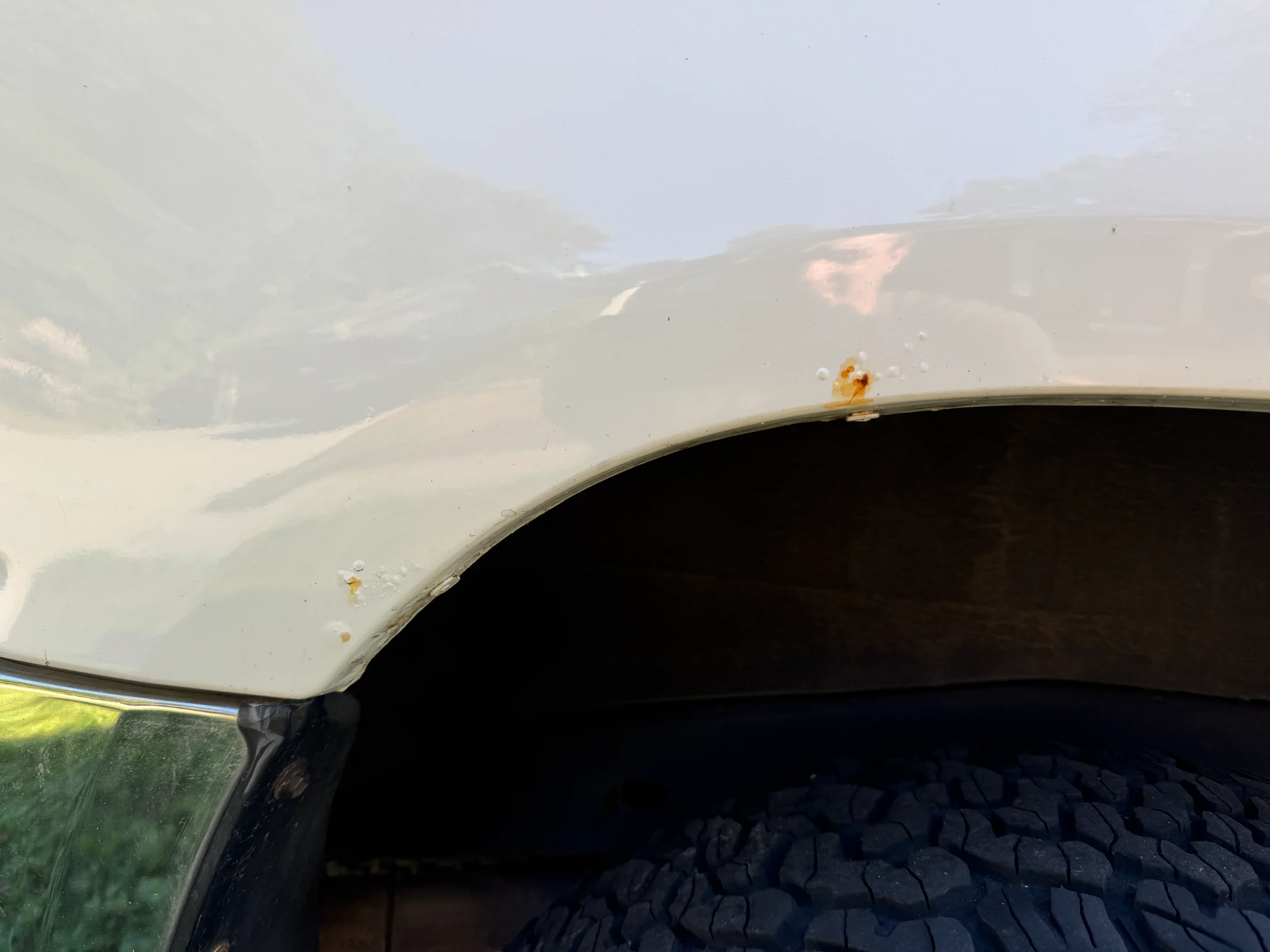 fender rust bubbles.webp
