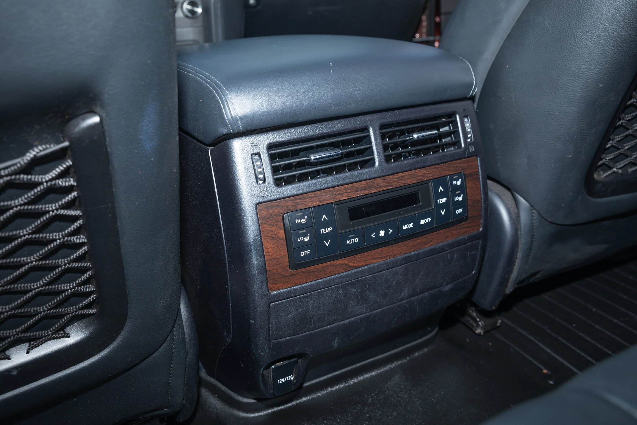 Final_LandCruiser-146.webp