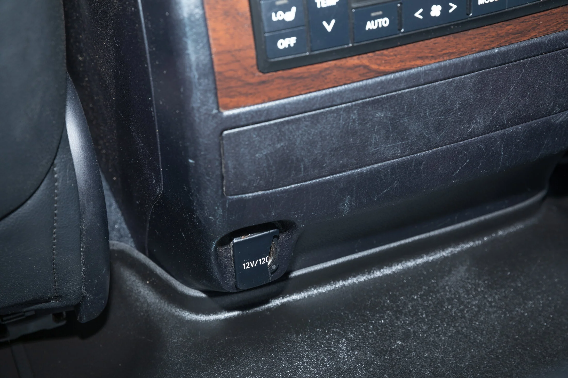 Final_LandCruiser-147.webp