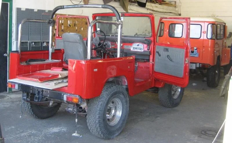 FJ 40 Repairs -- Roll Bar Installed-2.webp
