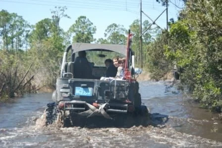 FJ 40 water crossing.webp