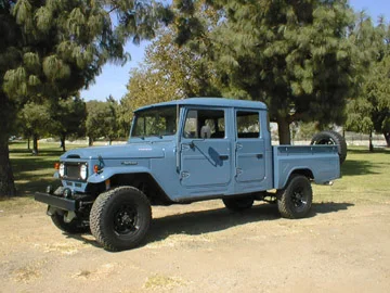 FJ-45 crew cab.webp