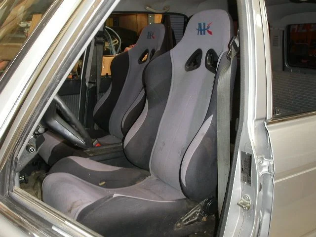 FJ 60 Seat 1.webp
